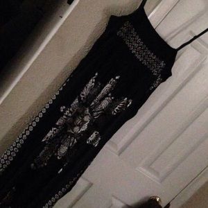 Maxi Strap Dress Paisley 50in long black white